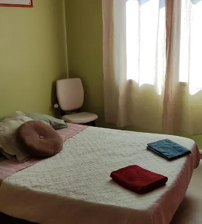 Maison De *
